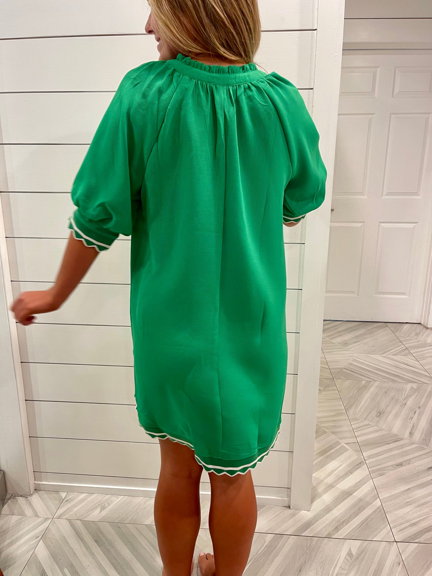 Scallop green dress